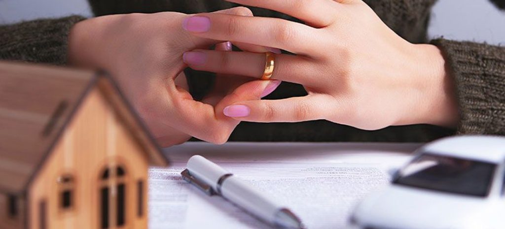 Divorce Lawyer in Srinagar